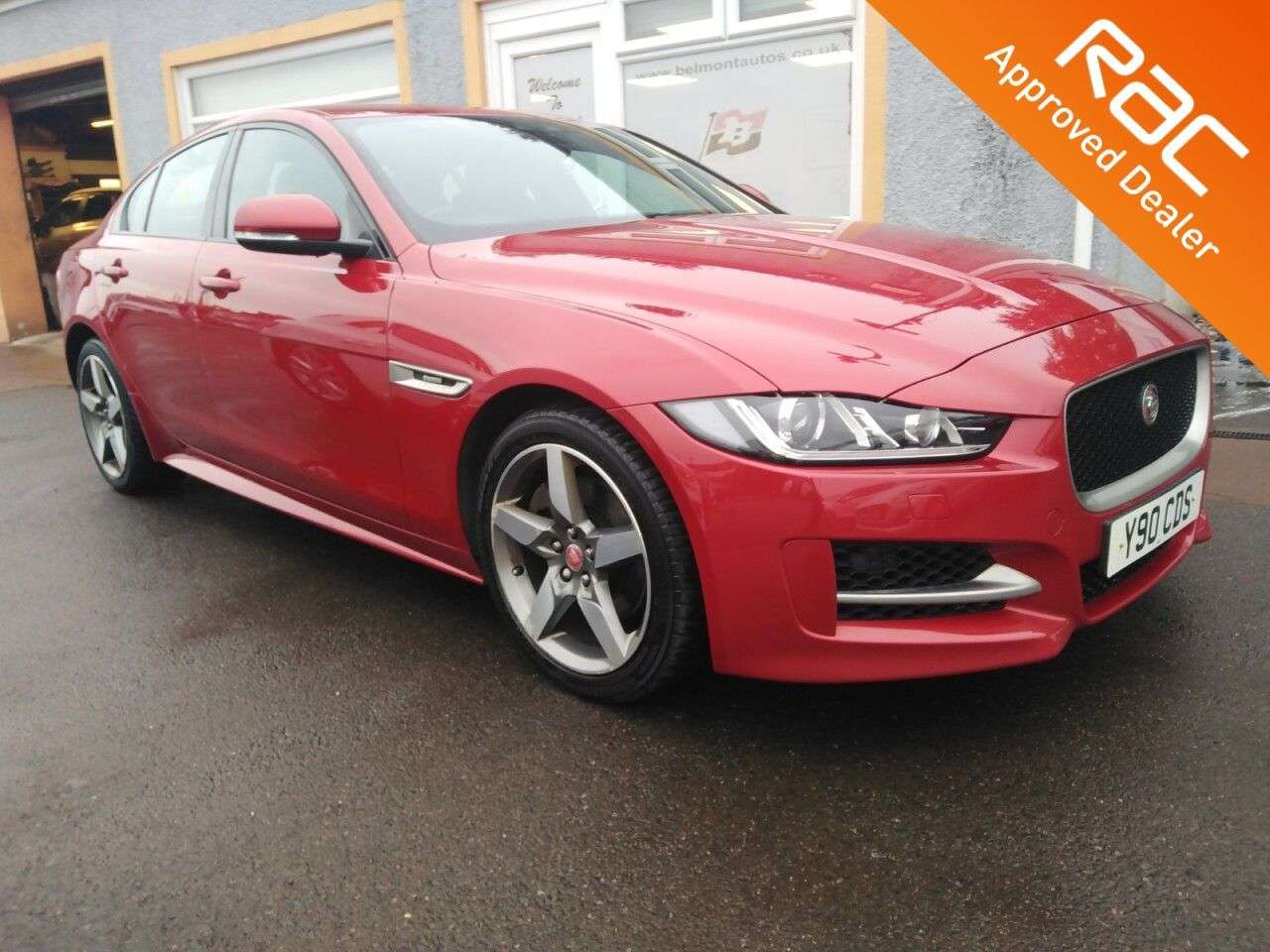 A 2018 JAGUAR XE 2.0i GPF R-Sport Saloon 4dr Petrol Auto Euro 6 (s/s) (200 ps) A 2018 JAGUAR XE 2.0i GPF R-Sport Saloon 4dr Petrol Auto Euro 6 (s/s) (200 ps)