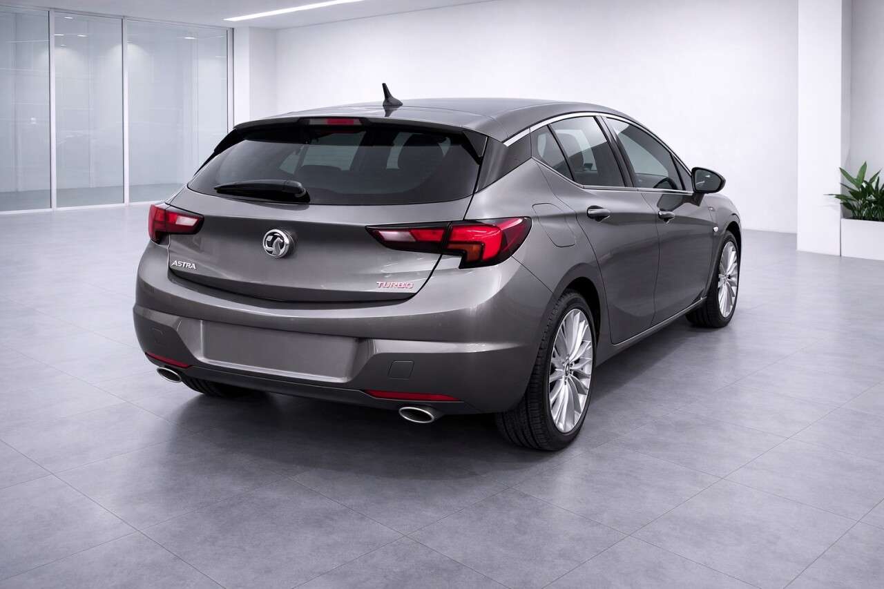 A 2018 VAUXHALL ASTRA 1.6i Turbo GPF Elite Nav Hatchback 5dr Petrol Manual Euro 6 (s/s) (200 ps) A 2018 VAUXHALL ASTRA 1.6i Turbo GPF Elite Nav Hatchback 5dr Petrol Manual Euro 6 (s/s) (200 ps)