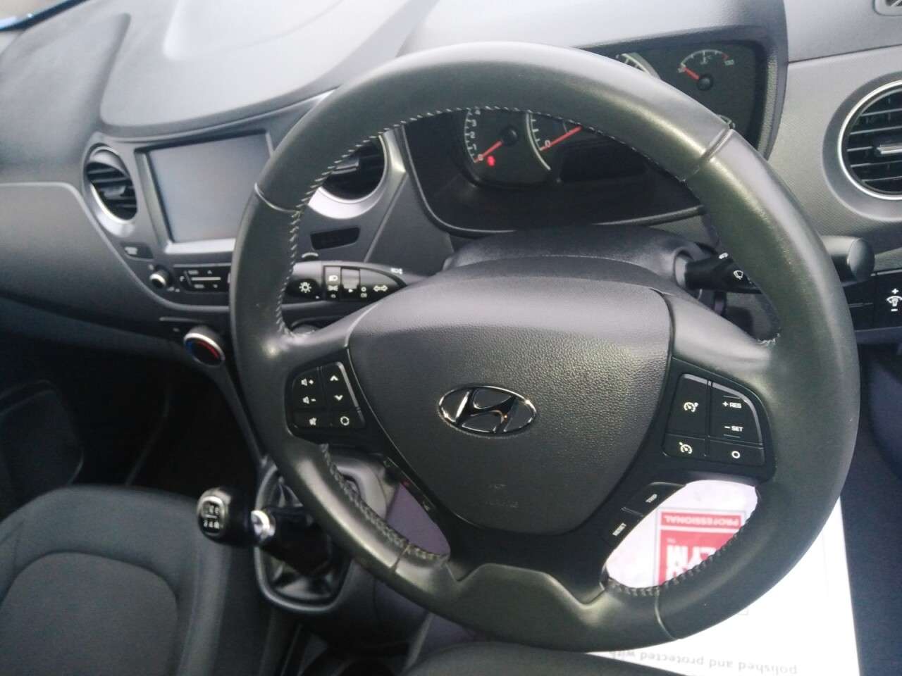 2018 HYUNDAI I10 2018 HYUNDAI I10