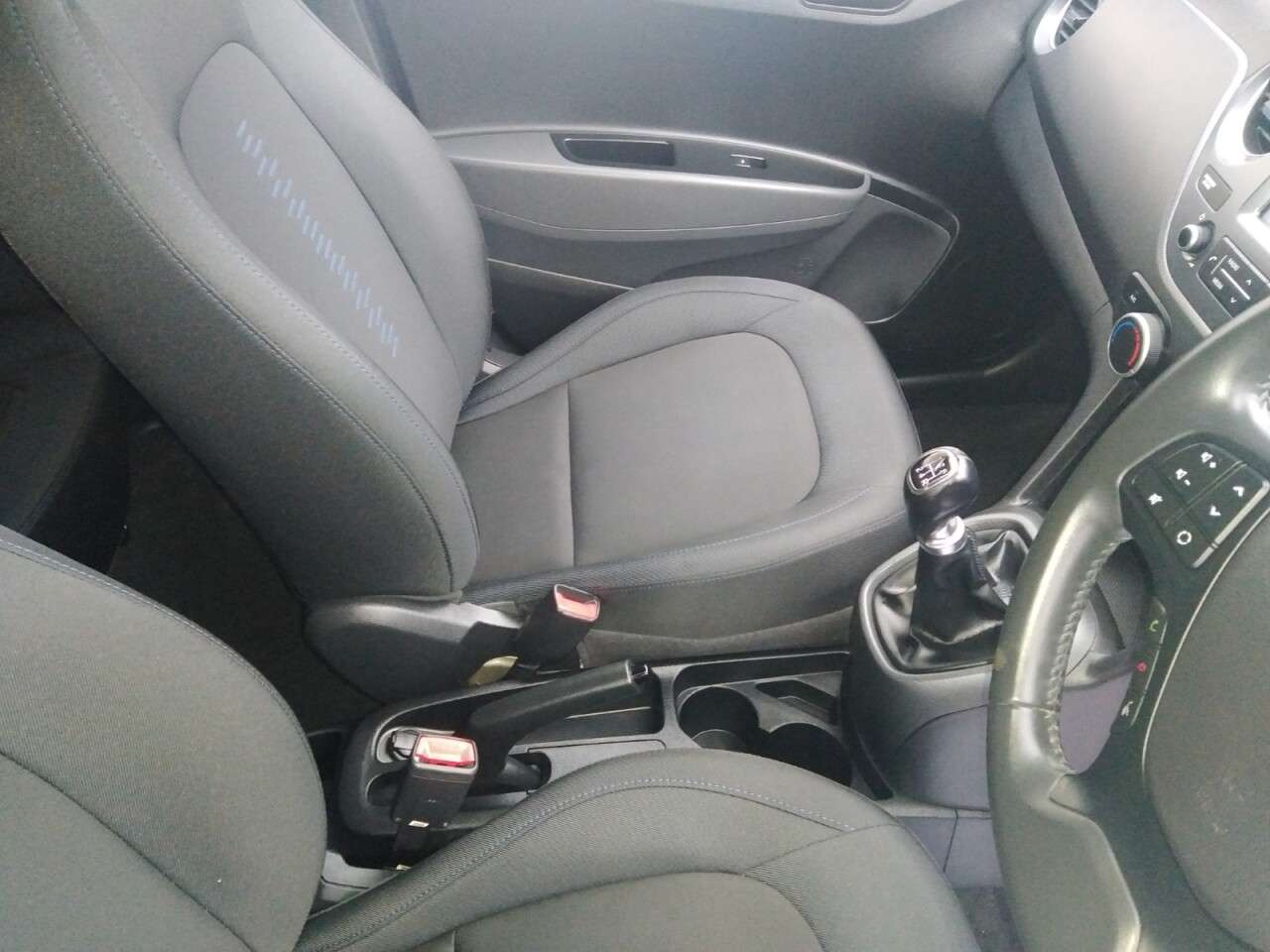 2018 HYUNDAI I10 2018 HYUNDAI I10