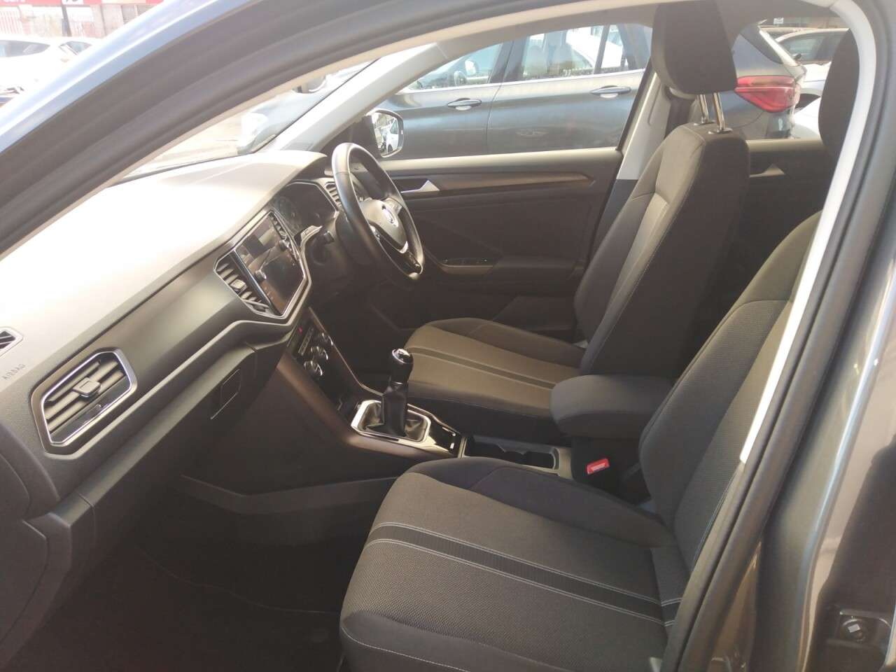 2019 VOLKSWAGEN T-ROC 2019 VOLKSWAGEN T-ROC