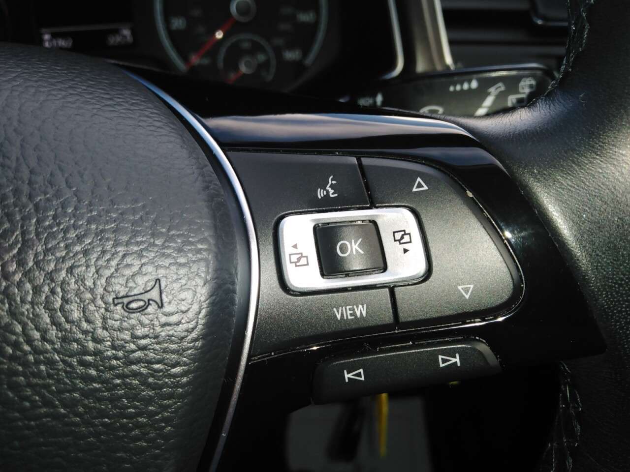 2019 VOLKSWAGEN T-ROC 2019 VOLKSWAGEN T-ROC