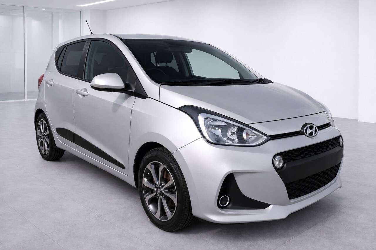 A 2018 HYUNDAI I10 1.2 Premium SE Hatchback 5dr Petrol Manual Euro 6 (87 ps) A 2018 HYUNDAI I10 1.2 Premium SE Hatchback 5dr Petrol Manual Euro 6 (87 ps)