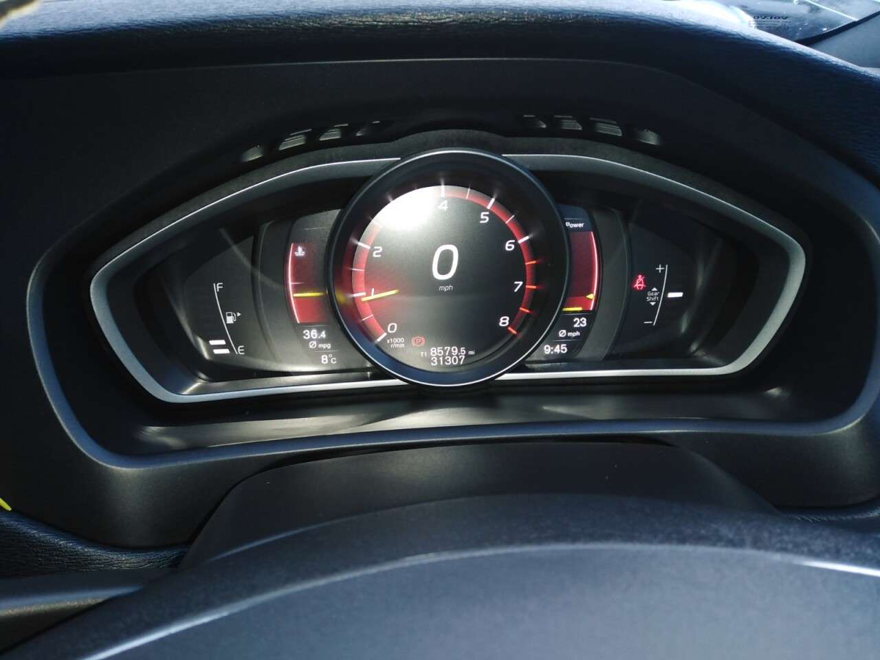 2016 VOLVO V40 2016 VOLVO V40