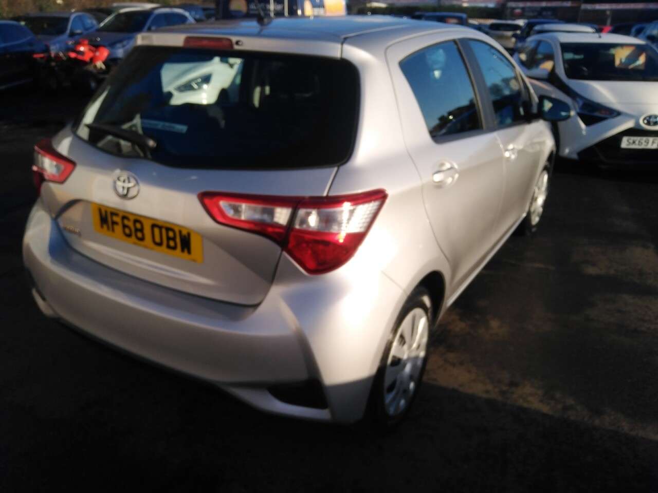 A 2018 TOYOTA YARIS 1.0 VVT-i Active Hatchback 5dr Petrol Manual Euro 6 (72 ps) A 2018 TOYOTA YARIS 1.0 VVT-i Active Hatchback 5dr Petrol Manual Euro 6 (72 ps)