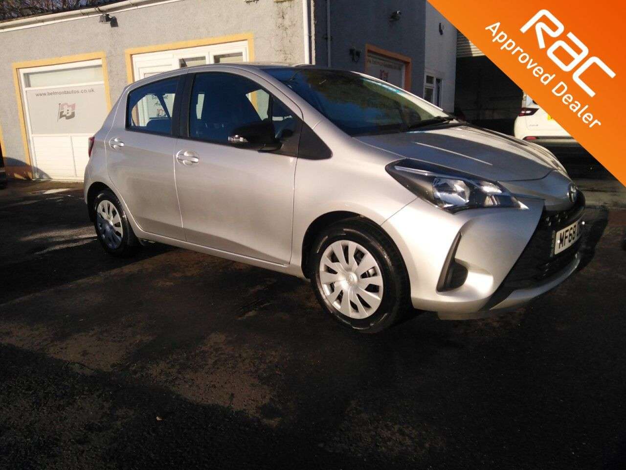 A 2018 TOYOTA YARIS 1.0 VVT-i Active Hatchback 5dr Petrol Manual Euro 6 (72 ps) A 2018 TOYOTA YARIS 1.0 VVT-i Active Hatchback 5dr Petrol Manual Euro 6 (72 ps)