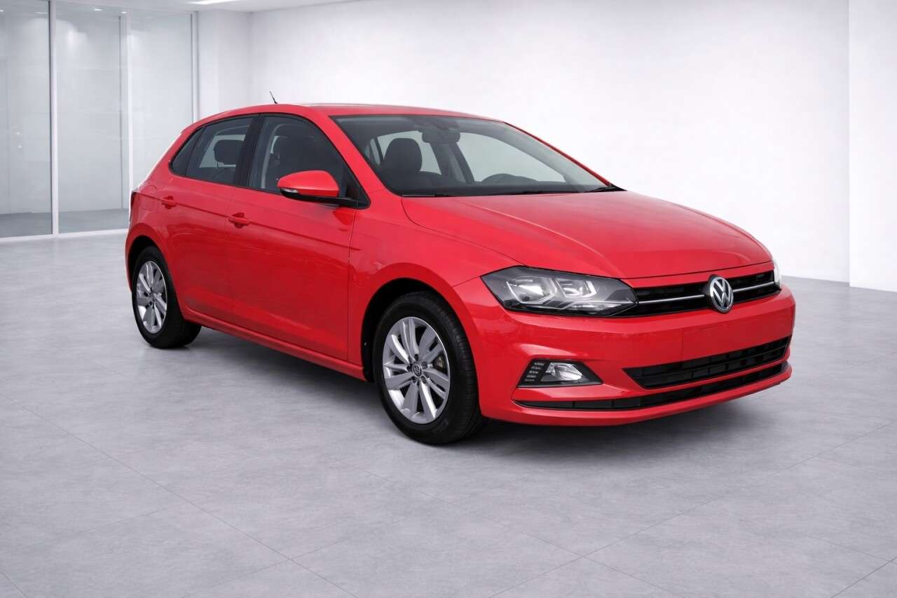 A 2018 VOLKSWAGEN POLO 1.0 TSI GPF SE Hatchback 5dr Petrol Manual Euro 6 (s/s) (95 ps) A 2018 VOLKSWAGEN POLO 1.0 TSI GPF SE Hatchback 5dr Petrol Manual Euro 6 (s/s) (95 ps)