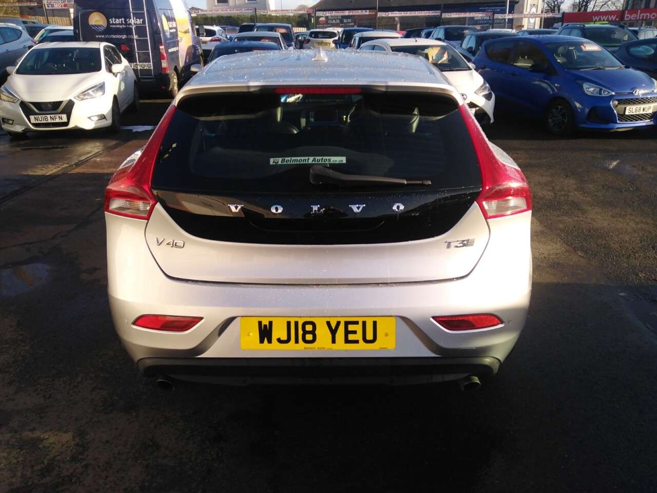 2018 VOLVO V40 2018 VOLVO V40