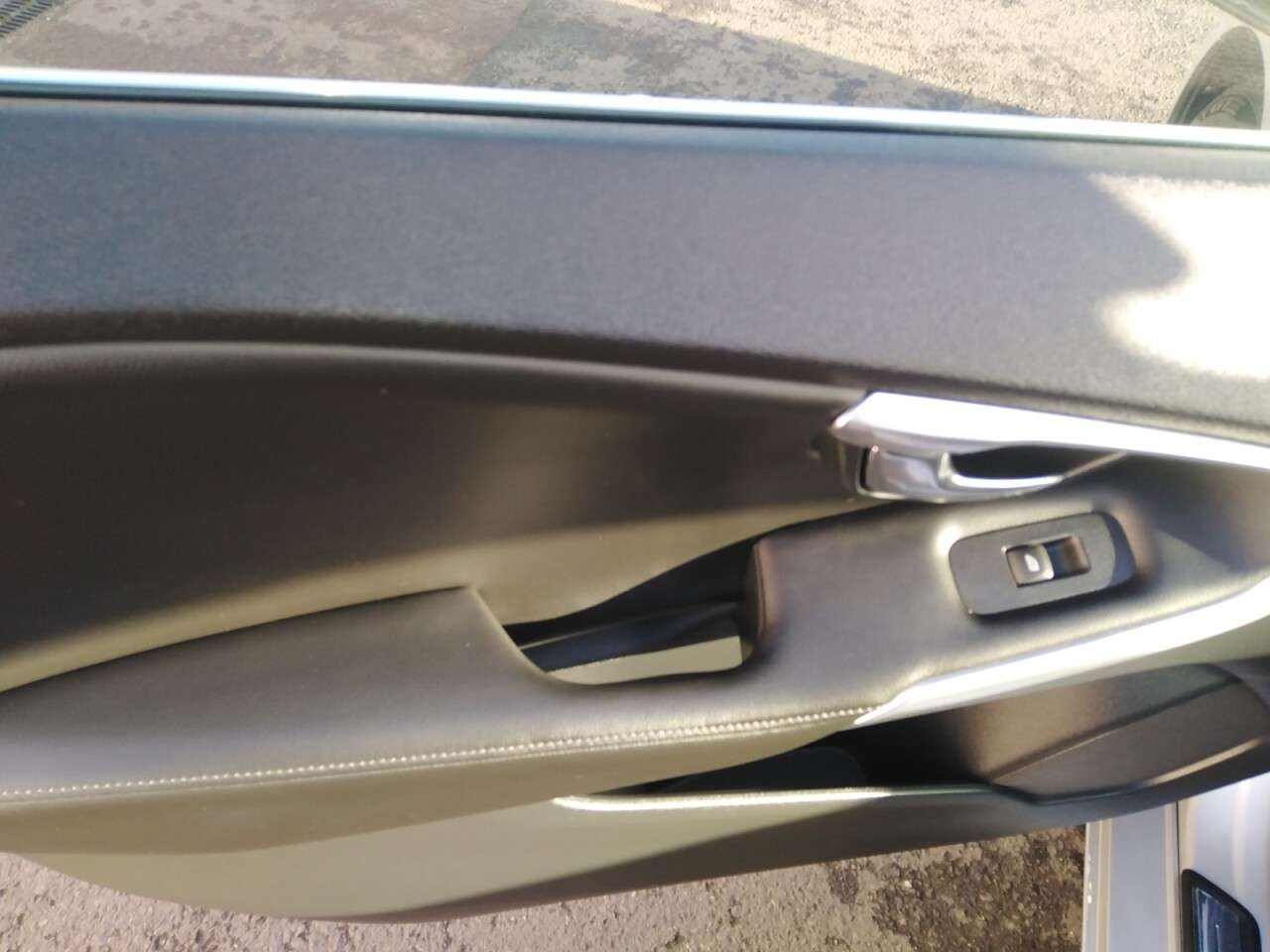 2018 VOLVO V40 2018 VOLVO V40