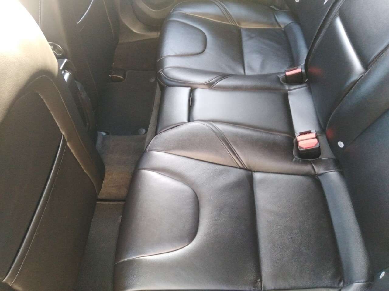 2018 VOLVO V40 2018 VOLVO V40