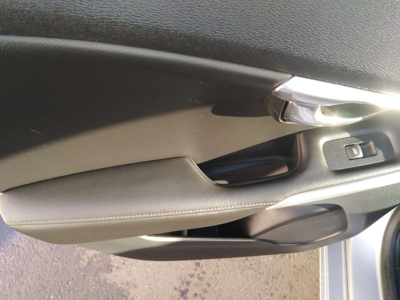 2018 VOLVO V40 2018 VOLVO V40