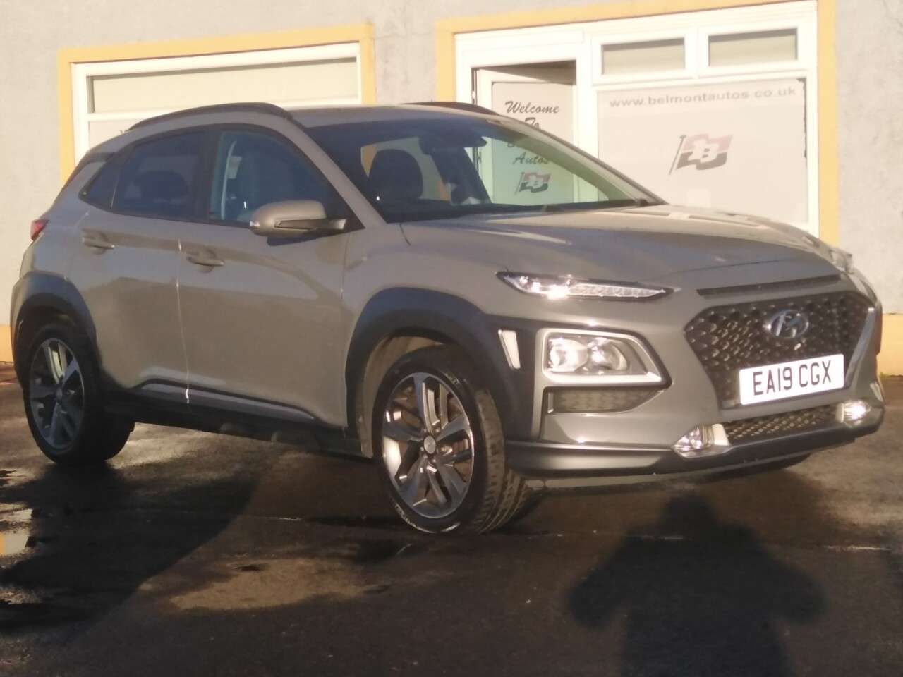 A 2019 HYUNDAI KONA 1.0 T-GDi Premium SUV 5dr Petrol Manual Euro 6 (s/s) (120 ps) A 2019 HYUNDAI KONA 1.0 T-GDi Premium SUV 5dr Petrol Manual Euro 6 (s/s) (120 ps)