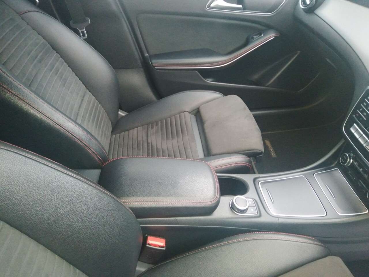 2019 MERCEDES-BENZ 180 2019 MERCEDES-BENZ 180