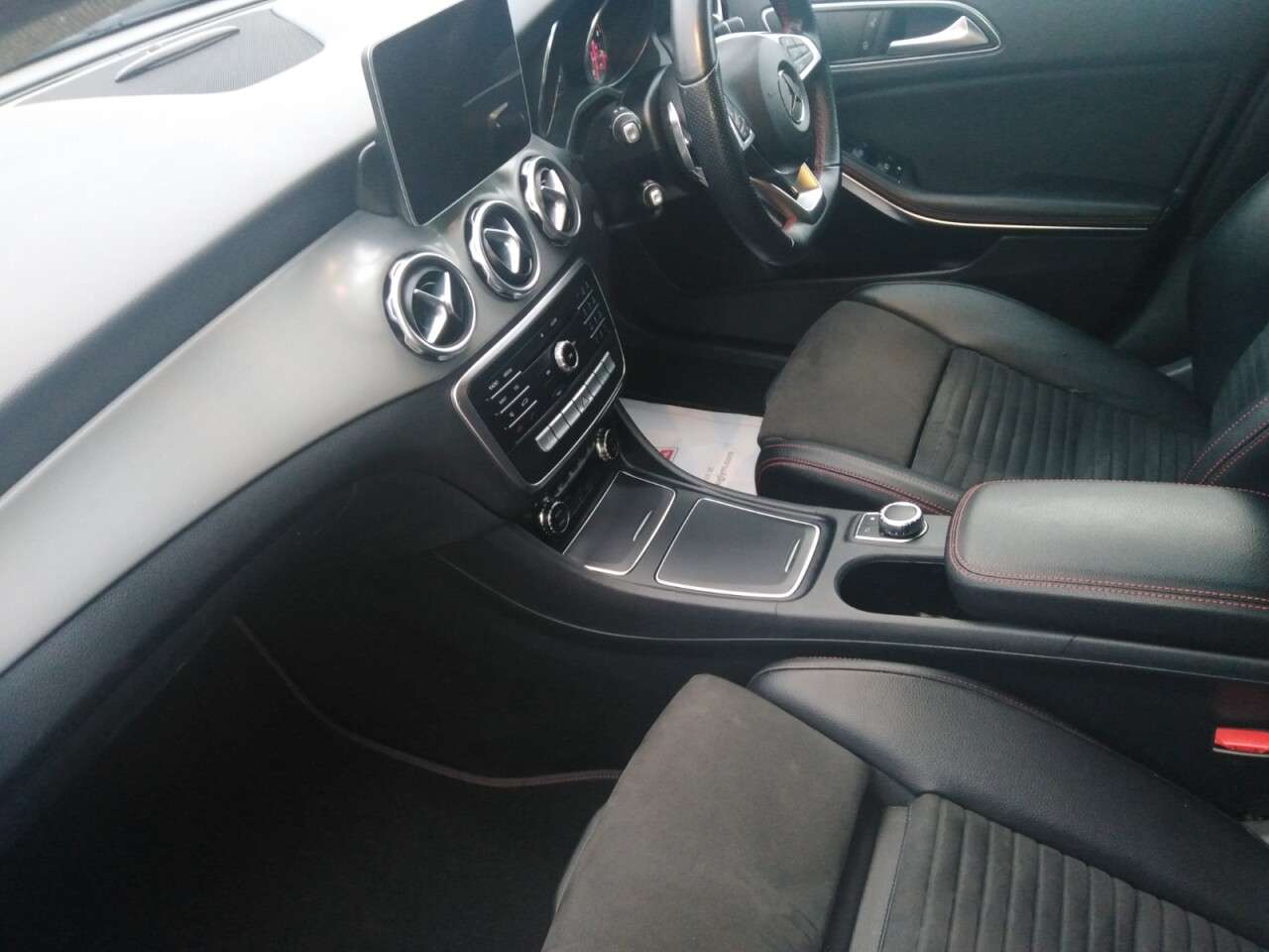 2019 MERCEDES-BENZ 180 2019 MERCEDES-BENZ 180