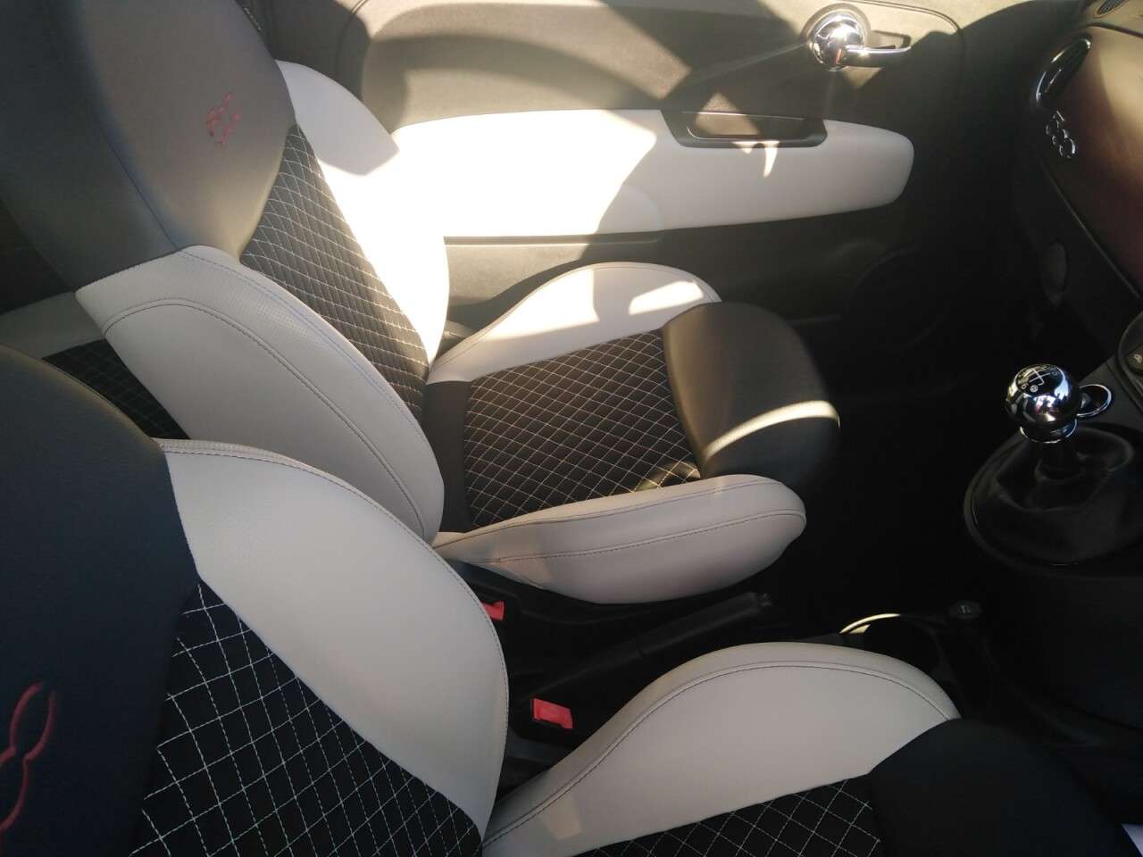 2021 FIAT 500 2021 FIAT 500