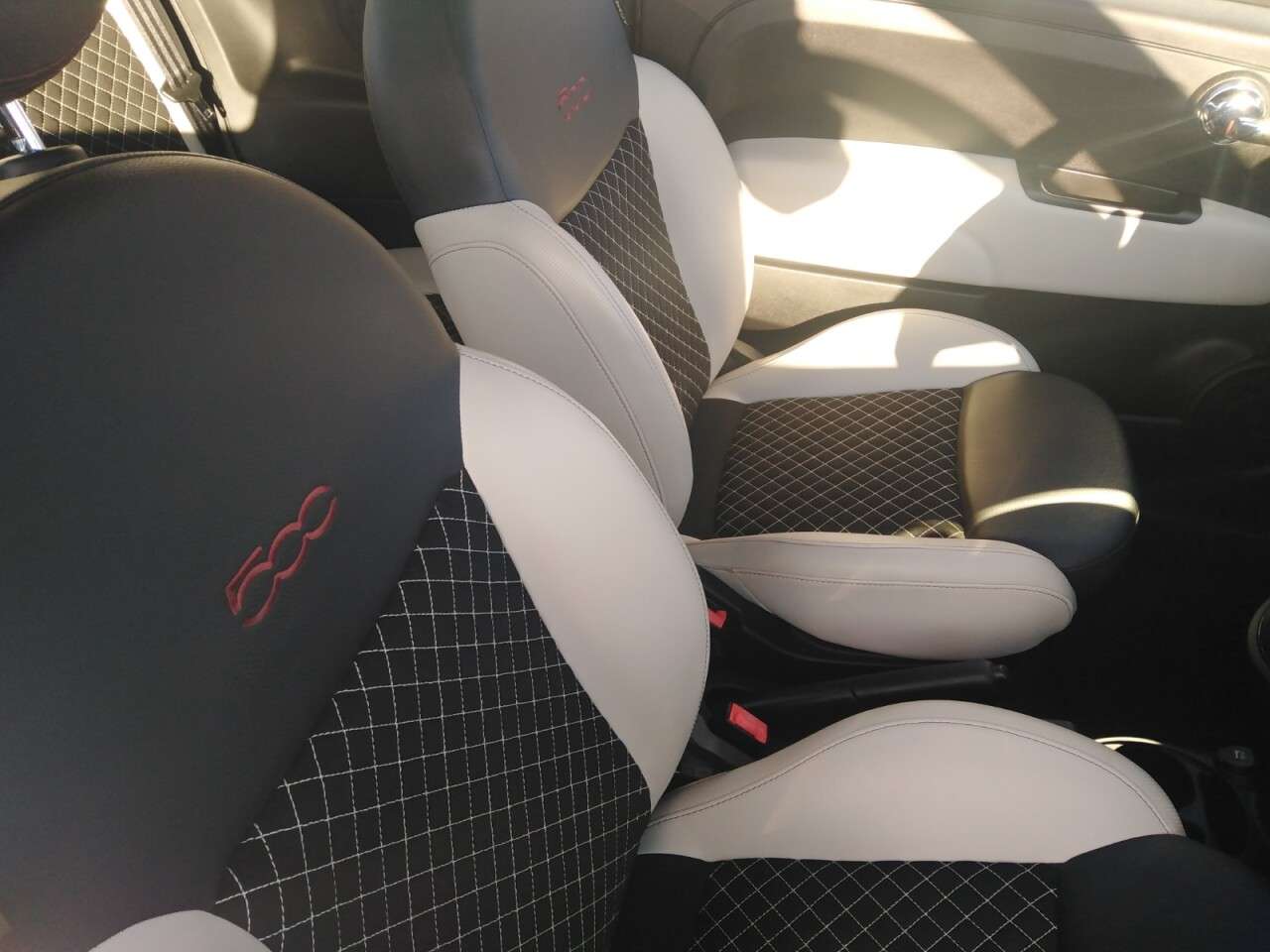 2021 FIAT 500 2021 FIAT 500