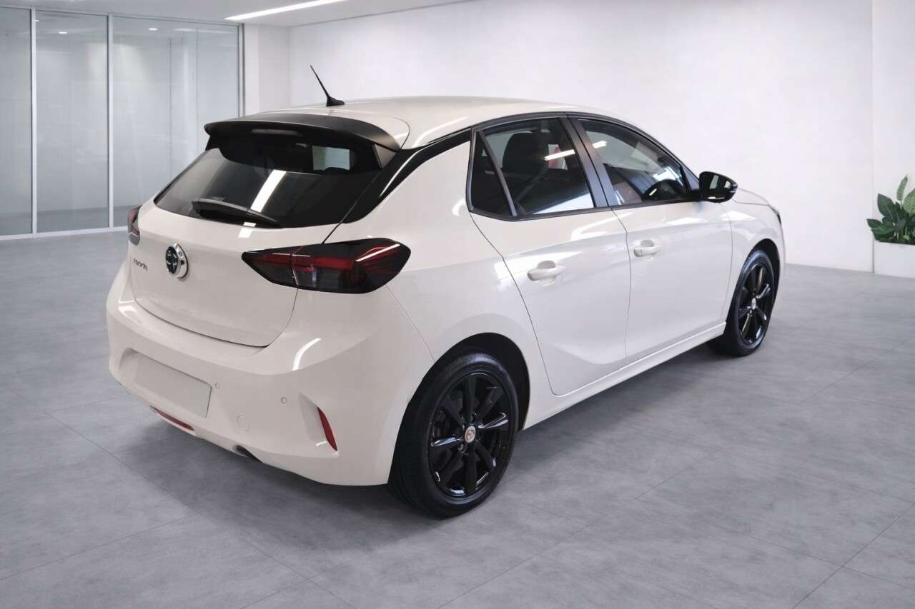 A 2020 VAUXHALL CORSA 1.5 Turbo D SE Nav Premium Hatchback 5dr Diesel Manual Euro 6 (s/s) (102 ps A 2020 VAUXHALL CORSA 1.5 Turbo D SE Nav Premium Hatchback 5dr Diesel Manual Euro 6 (s/s) (102 ps