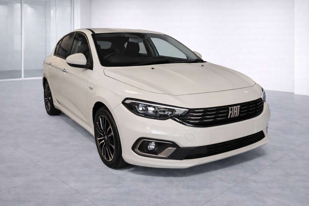 A 2022 FIAT TIPO 1.0 Life Hatchback 5dr Petrol Manual Euro 6 (s/s) (100 bhp) A 2022 FIAT TIPO 1.0 Life Hatchback 5dr Petrol Manual Euro 6 (s/s) (100 bhp)
