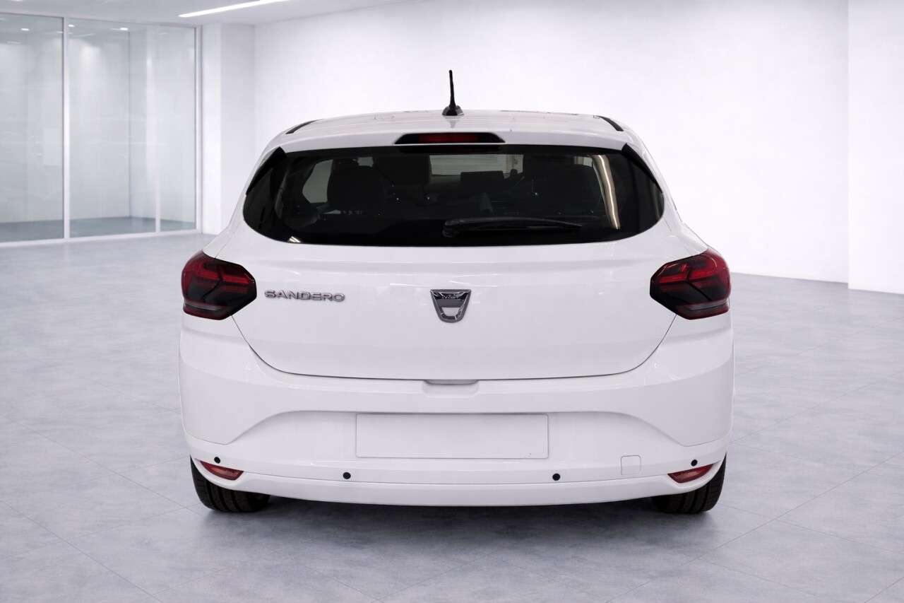 A 2022 DACIA SANDERO 1.0 TCe Comfort Hatchback 5dr Petrol Manual Euro 6 (s/s) (90 ps) A 2022 DACIA SANDERO 1.0 TCe Comfort Hatchback 5dr Petrol Manual Euro 6 (s/s) (90 ps)