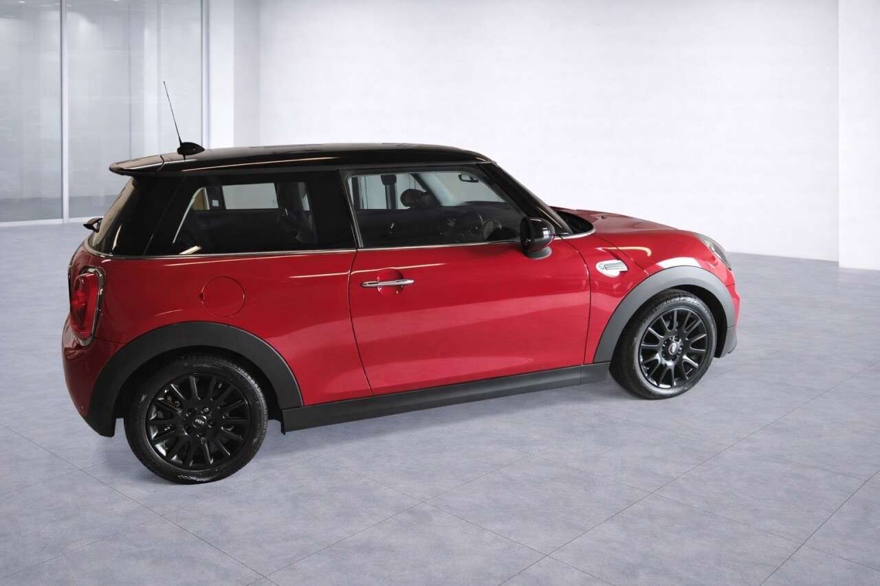 A 2016 MINI HATCH 1.5 Cooper Hatchback 3dr Petrol Manual Euro 6 (s/s) (136 ps) A 2016 MINI HATCH 1.5 Cooper Hatchback 3dr Petrol Manual Euro 6 (s/s) (136 ps)