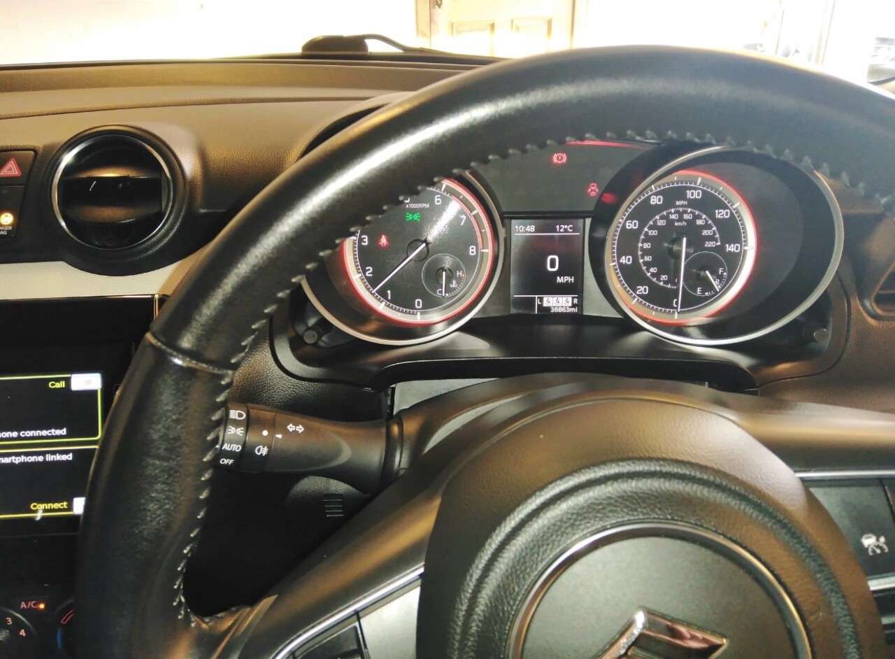 2021 SUZUKI SWIFT 2021 SUZUKI SWIFT