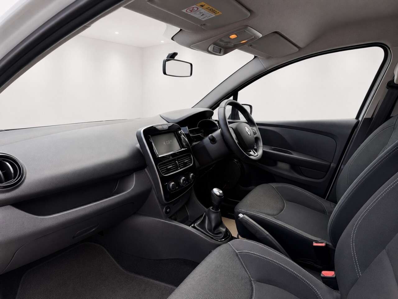2019 RENAULT CLIO 2019 RENAULT CLIO