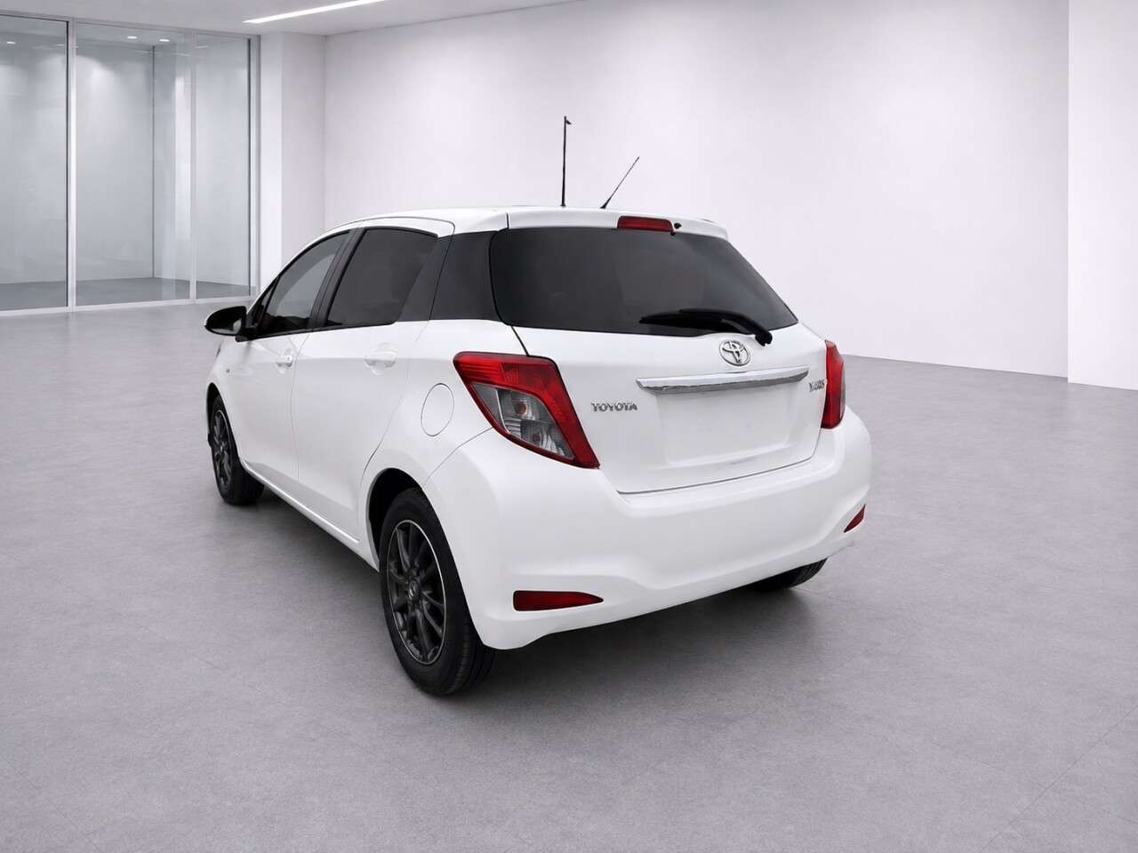 2013 TOYOTA YARIS 2013 TOYOTA YARIS