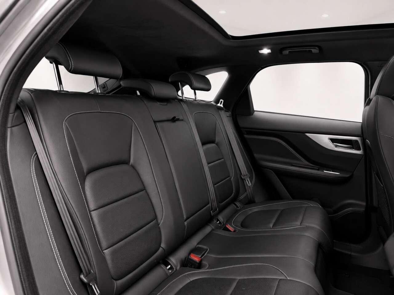 2019 JAGUAR F-PACE 2019 JAGUAR F-PACE