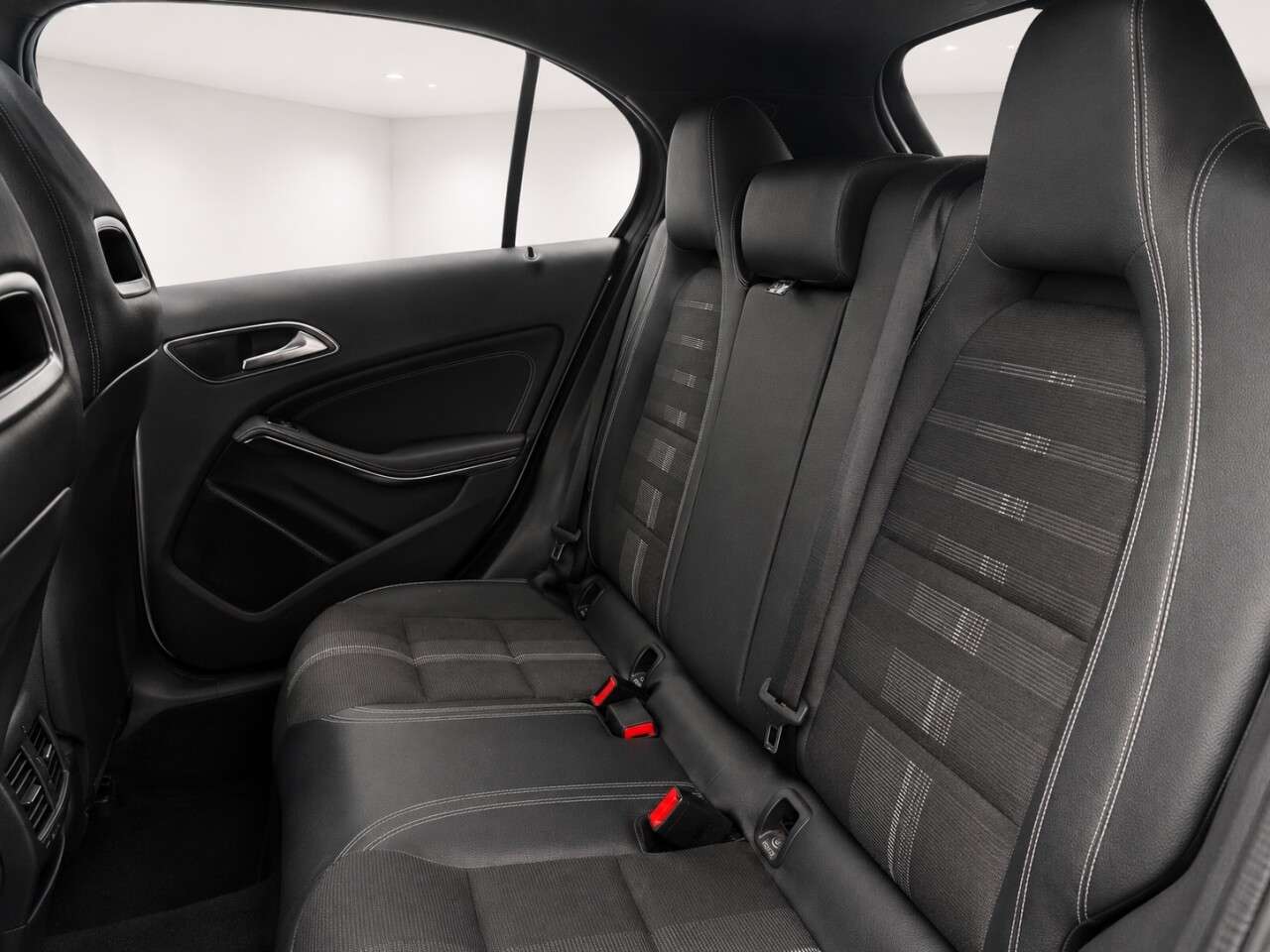 2018 MERCEDES-BENZ A CLASS 2018 MERCEDES-BENZ A CLASS