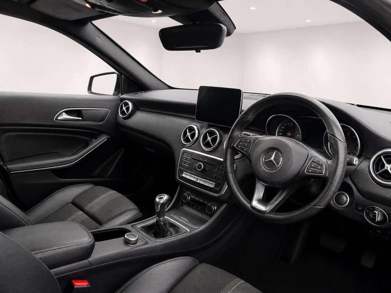 2018 MERCEDES-BENZ A CLASS 2018 MERCEDES-BENZ A CLASS