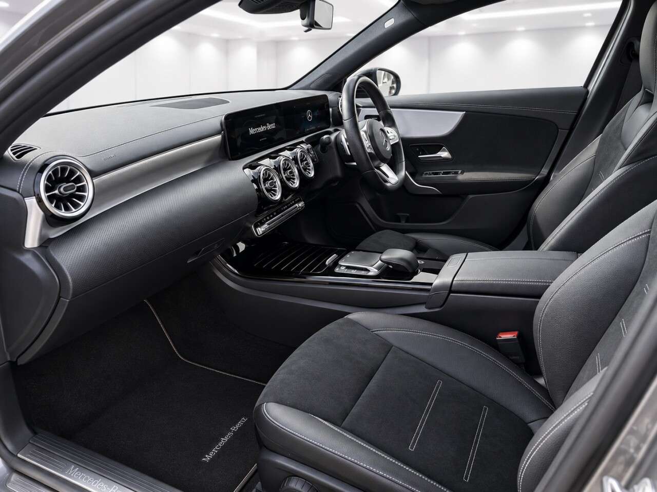 2022 MERCEDES-BENZ A CLASS 2022 MERCEDES-BENZ A CLASS