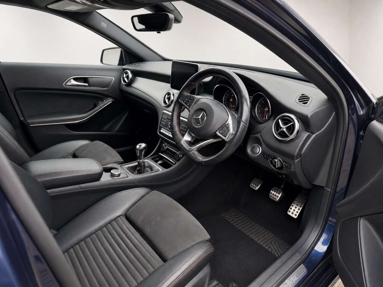 2018 MERCEDES-BENZ 180 2018 MERCEDES-BENZ 180
