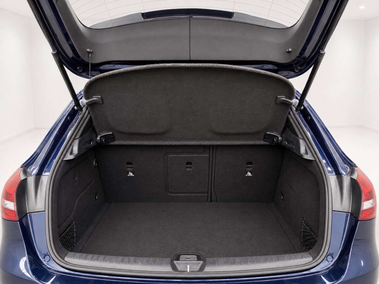 2018 MERCEDES-BENZ 180 2018 MERCEDES-BENZ 180