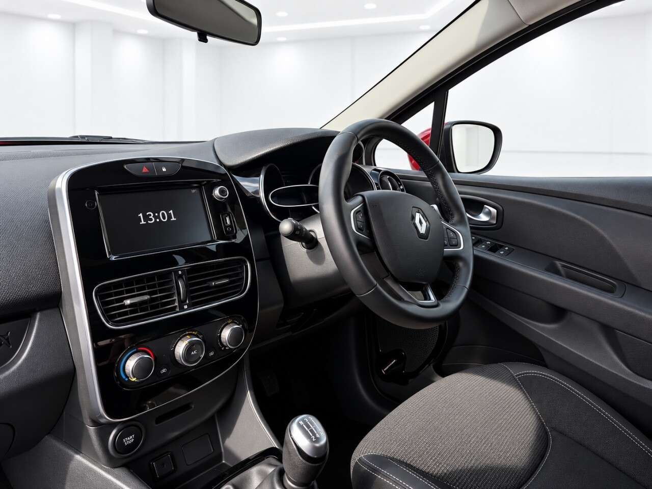 2019 RENAULT CLIO 2019 RENAULT CLIO
