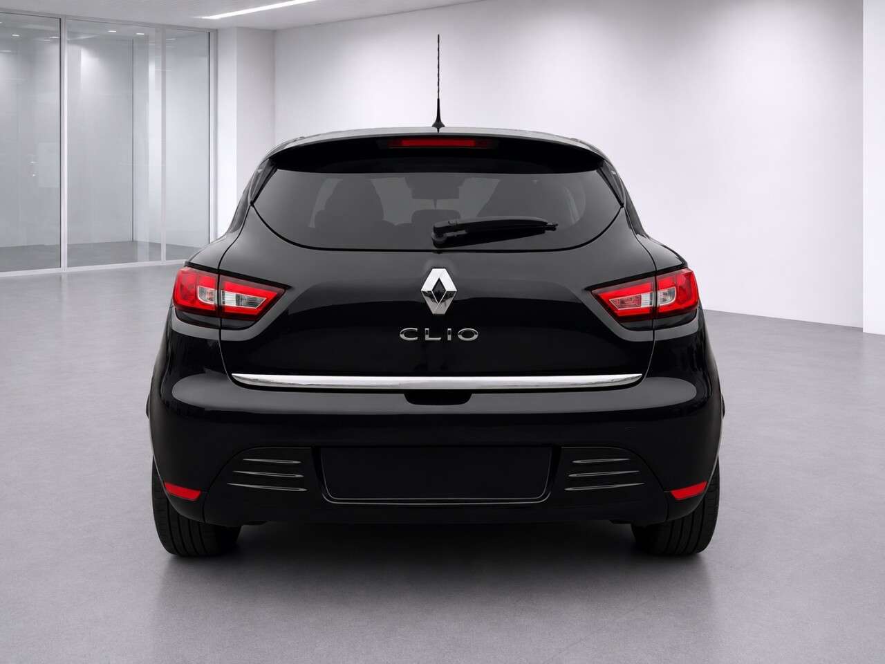 A 2018 RENAULT CLIO 1.2 16V Dynamique Nav Hatchback 5dr Petrol Manual Euro 6 (75 ps) A 2018 RENAULT CLIO 1.2 16V Dynamique Nav Hatchback 5dr Petrol Manual Euro 6 (75 ps)