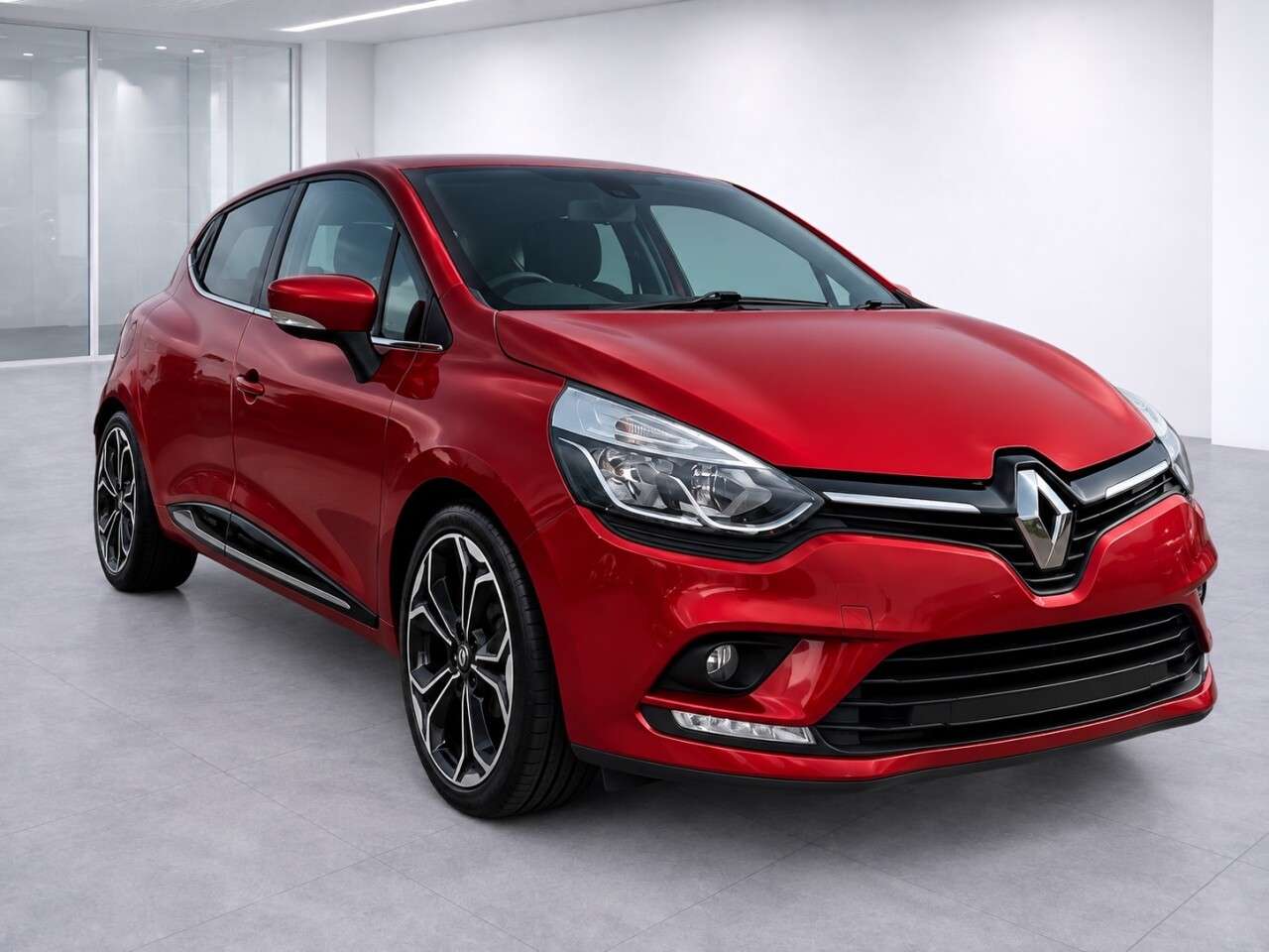 A 2022 RENAULT CLIO 1.0 TCe Evolution Hatchback 5dr Petrol Manual Euro 6 (s/s) (90 ps) A 2022 RENAULT CLIO 1.0 TCe Evolution Hatchback 5dr Petrol Manual Euro 6 (s/s) (90 ps)