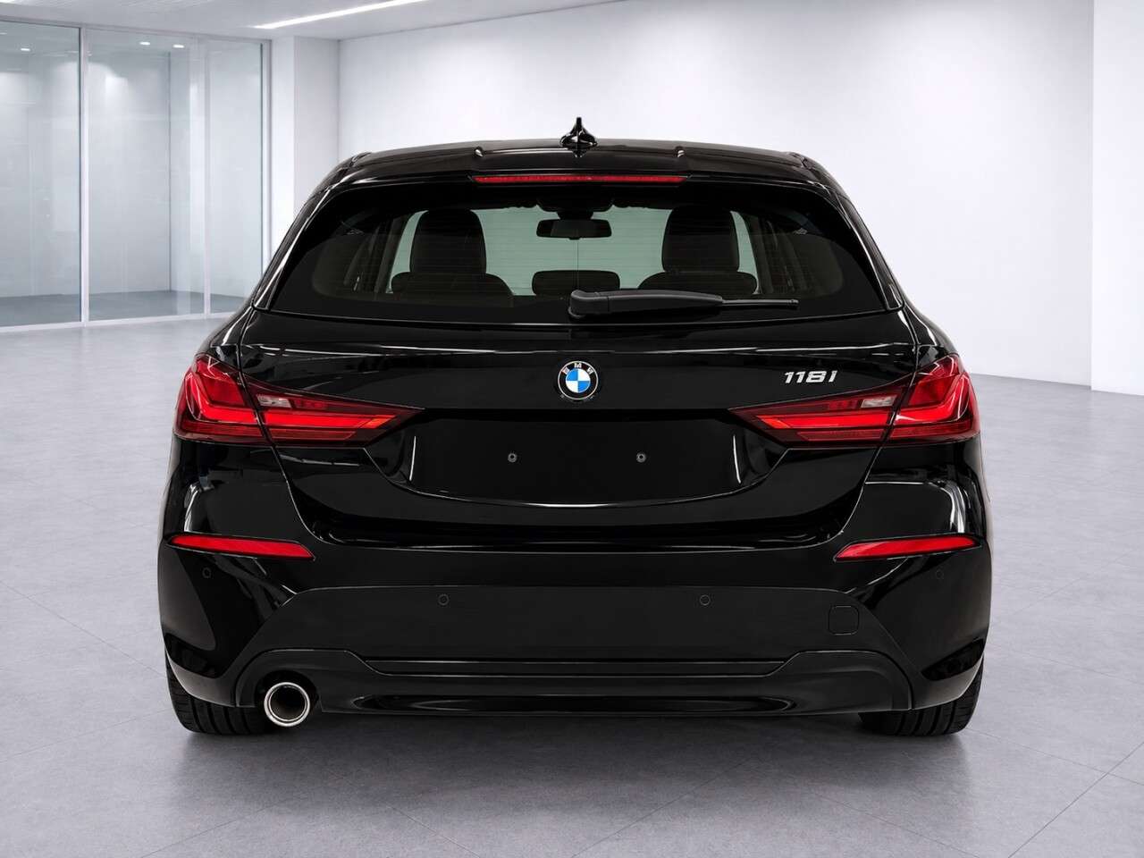 A 2022 BMW 1 SERIES 1.5 118i Sport (LCP) Hatchback 5dr Petrol Manual Euro 6 (s/s) (136 ps) A 2022 BMW 1 SERIES 1.5 118i Sport (LCP) Hatchback 5dr Petrol Manual Euro 6 (s/s) (136 ps)