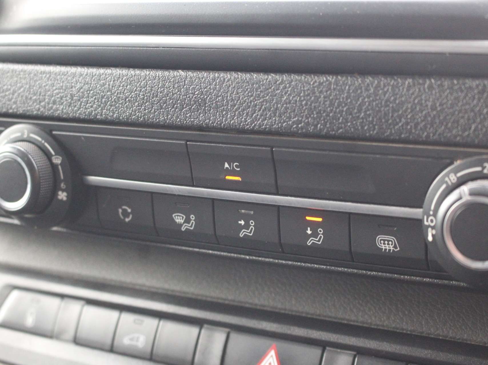 2022 VAUXHALL VIVARO 2022 VAUXHALL VIVARO