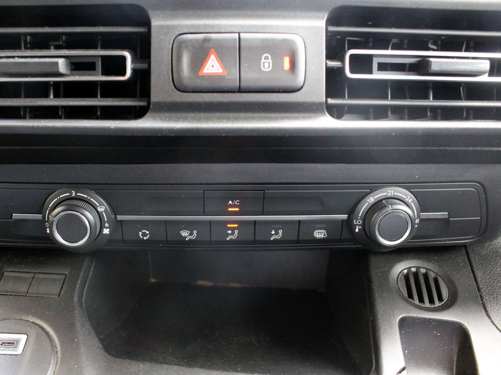 2024 VAUXHALL COMBO 2024 VAUXHALL COMBO