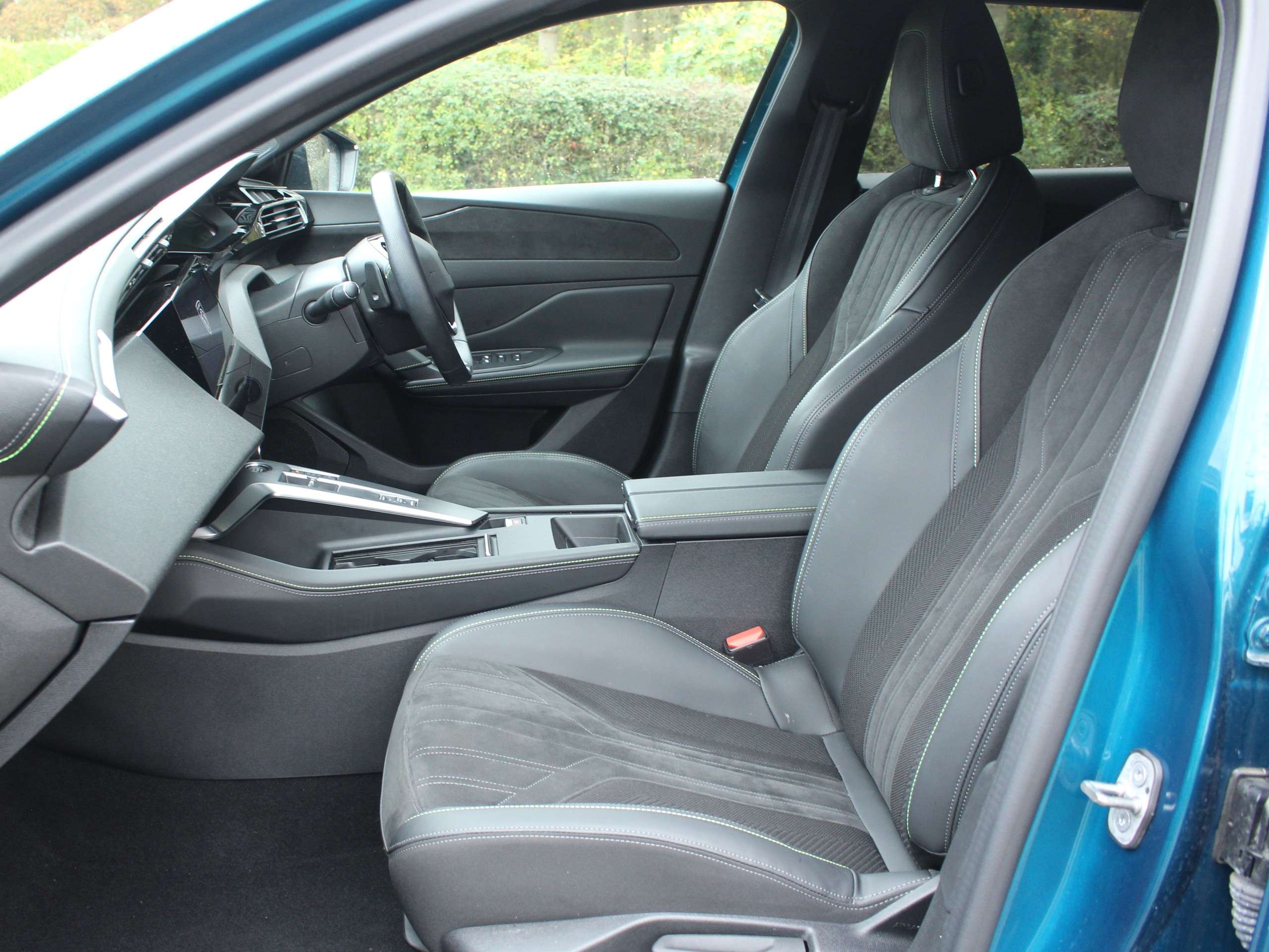 2024 PEUGEOT 408 2024 PEUGEOT 408