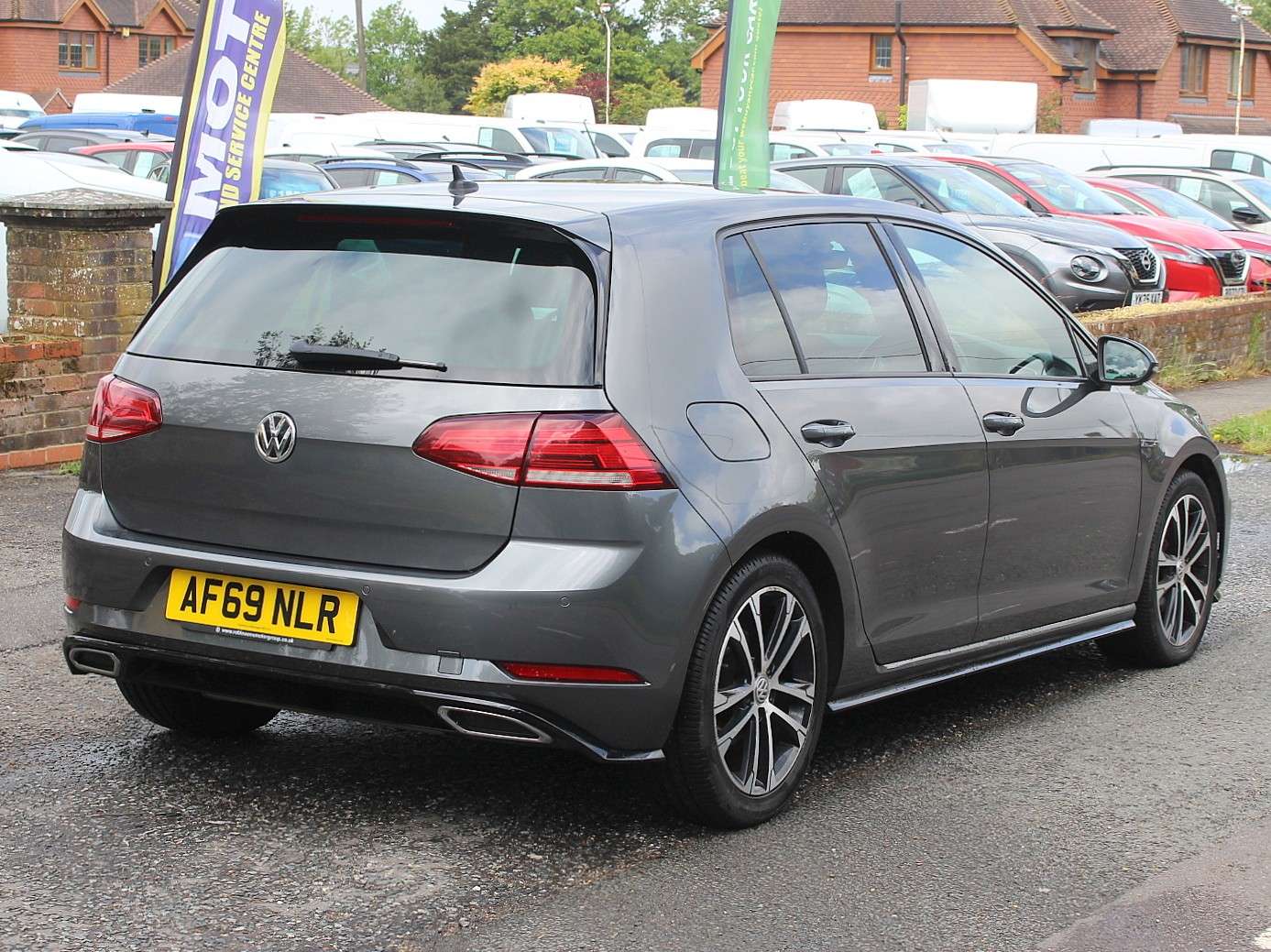 A 2019 VOLKSWAGEN GOLF 1.5 TSI EVO GPF R-Line Hatchback 5dr Petrol DSG Euro 6 (s/s) (150 ps) A 2019 VOLKSWAGEN GOLF 1.5 TSI EVO GPF R-Line Hatchback 5dr Petrol DSG Euro 6 (s/s) (150 ps)