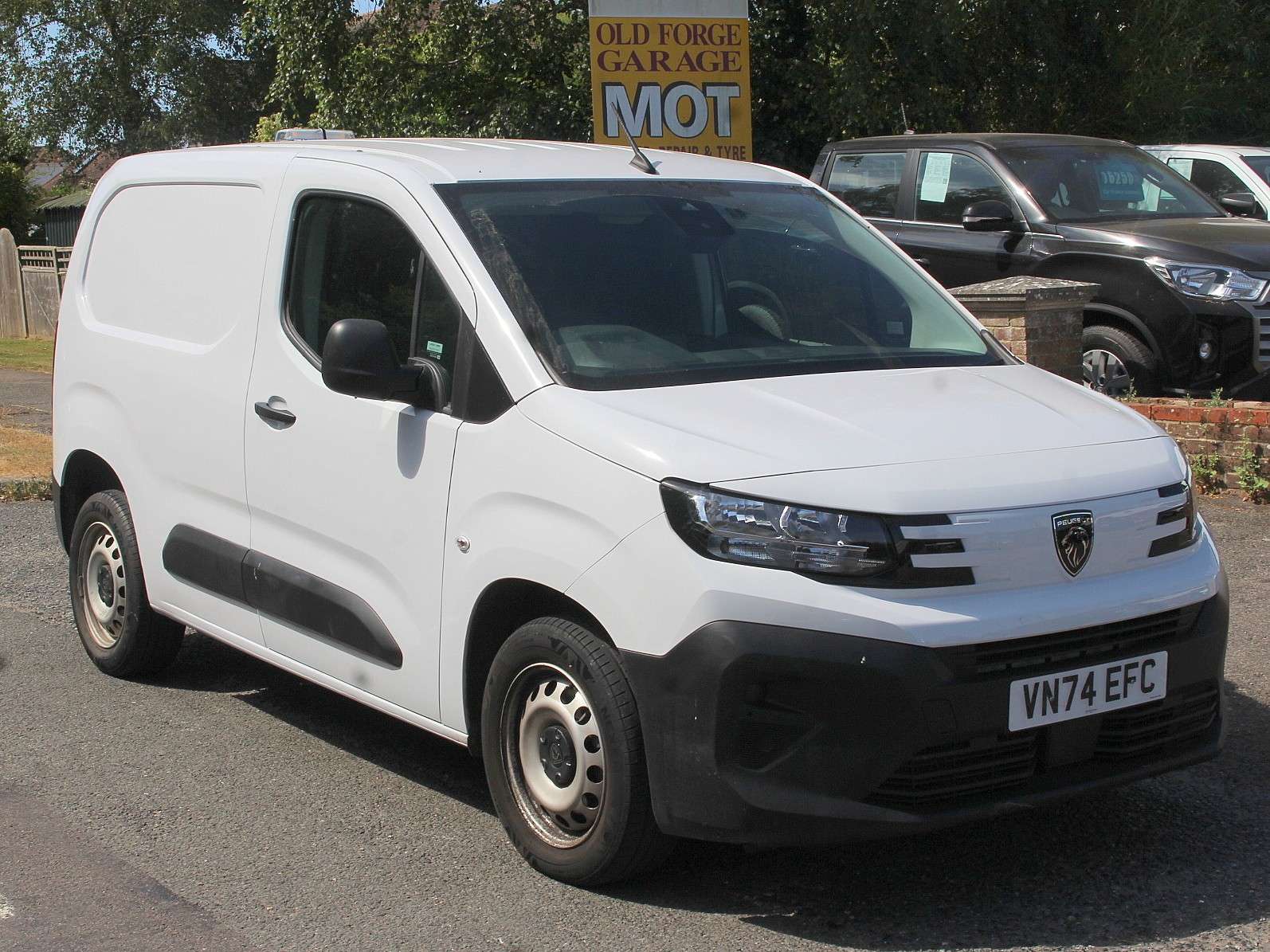 A 2024 PEUGEOT PARTNER 1.5 BlueHDi 1000 Professional Standard Panel Van 5dr Diesel Manual SWB Euro 6 (s/s) (100 ps) A 2024 PEUGEOT PARTNER 1.5 BlueHDi 1000 Professional Standard Panel Van 5dr Diesel Manual SWB Euro 6 (s/s) (100 ps)