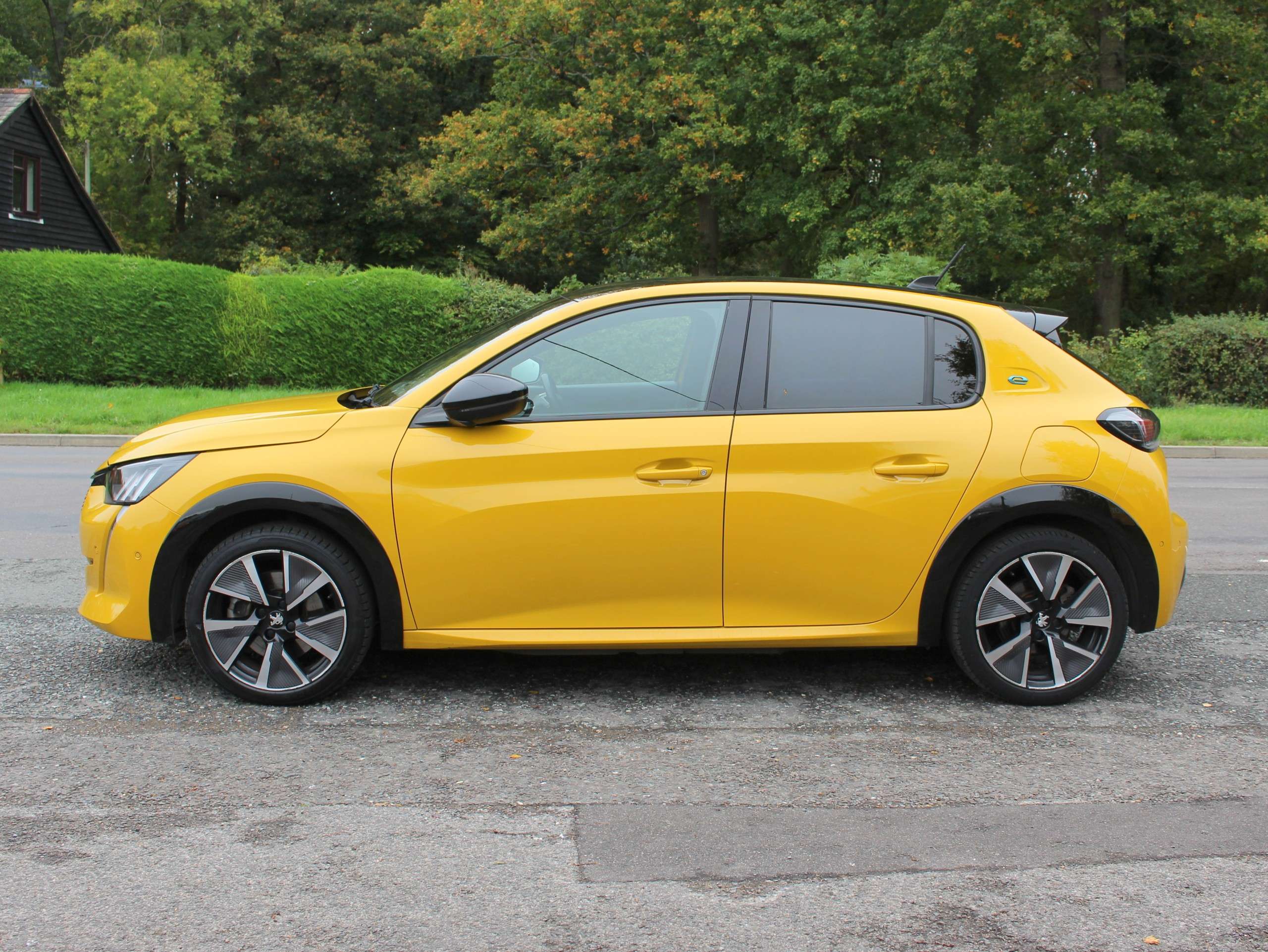 2022 PEUGEOT E-208 2022 PEUGEOT E-208