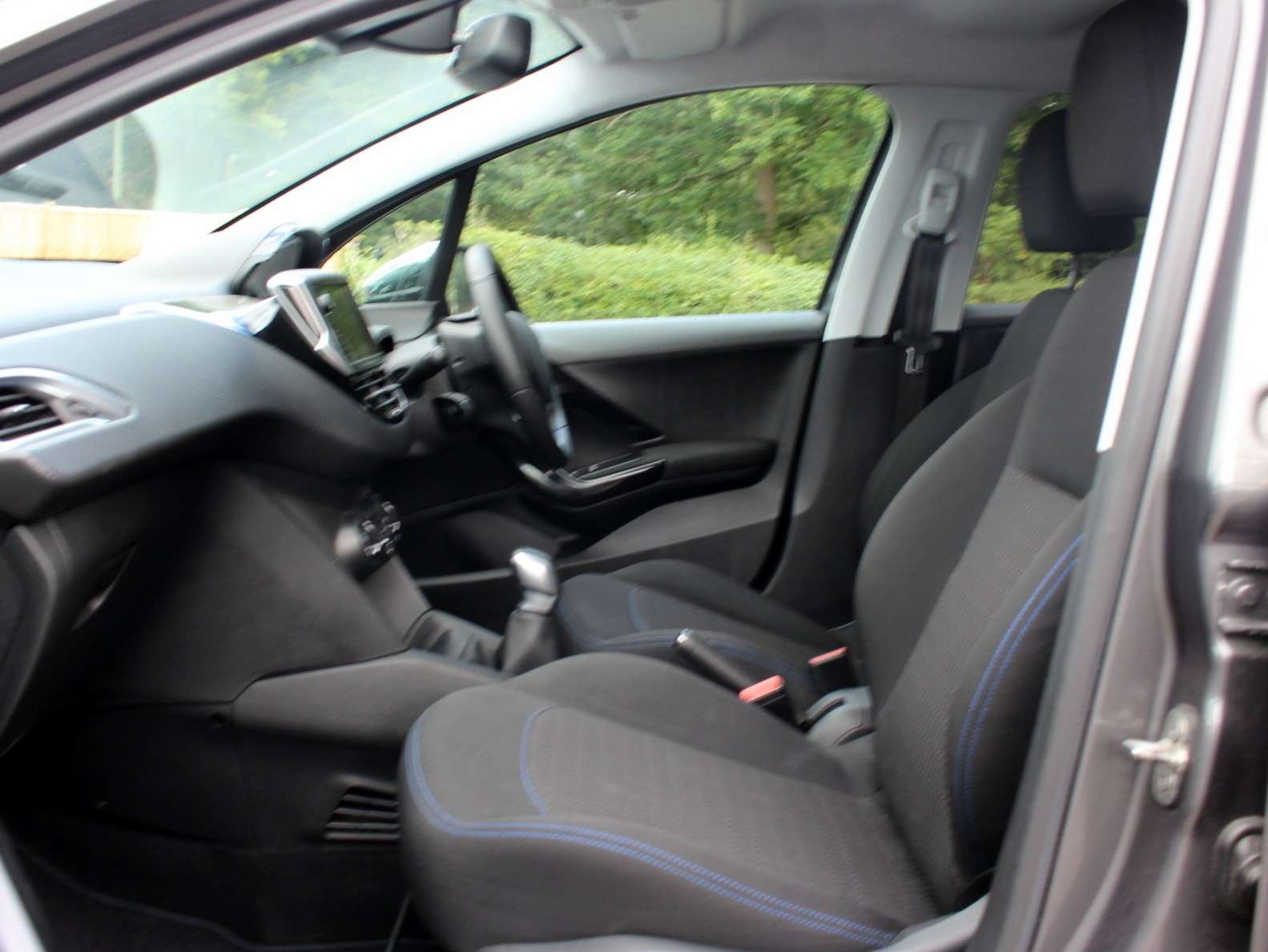 2019 PEUGEOT 208 2019 PEUGEOT 208