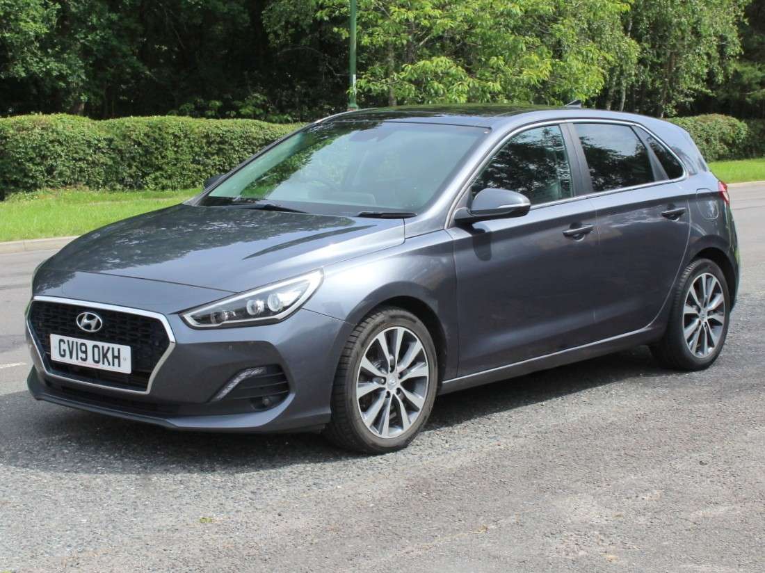 A 2019 HYUNDAI I30 1.4 T-GDi Premium SE Hatchback 5dr Petrol DCT Euro 6 (s/s) (140 ps) A 2019 HYUNDAI I30 1.4 T-GDi Premium SE Hatchback 5dr Petrol DCT Euro 6 (s/s) (140 ps)
