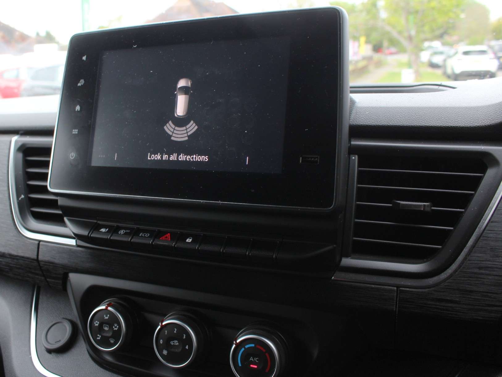 2022 RENAULT TRAFIC 2022 RENAULT TRAFIC