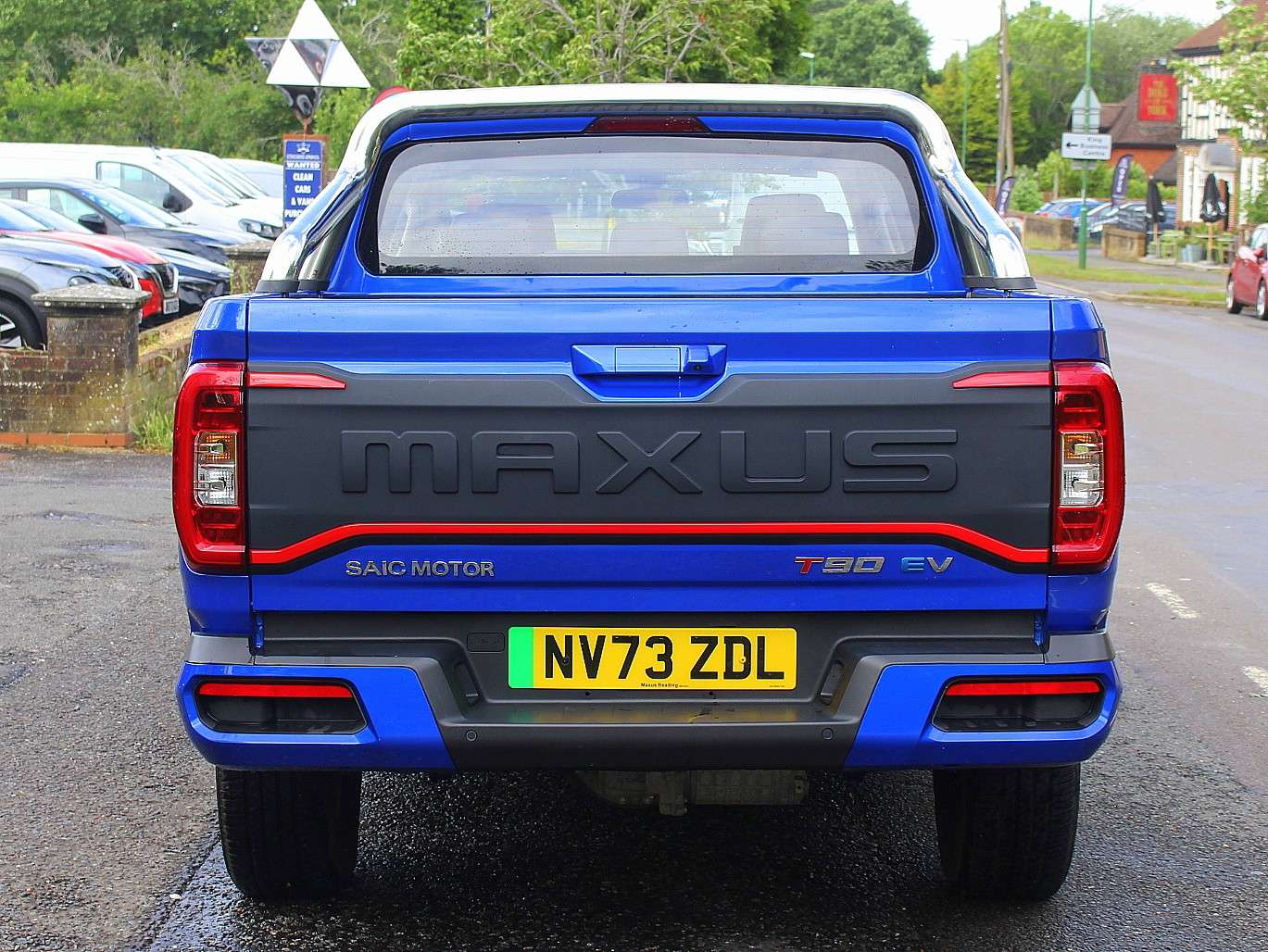 A 2023 MAXUS T90 EV PICKUP 88.5kWh Elite Pickup Double Cab 4dr Electric Auto RWD (177 ps) A 2023 MAXUS T90 EV PICKUP 88.5kWh Elite Pickup Double Cab 4dr Electric Auto RWD (177 ps)