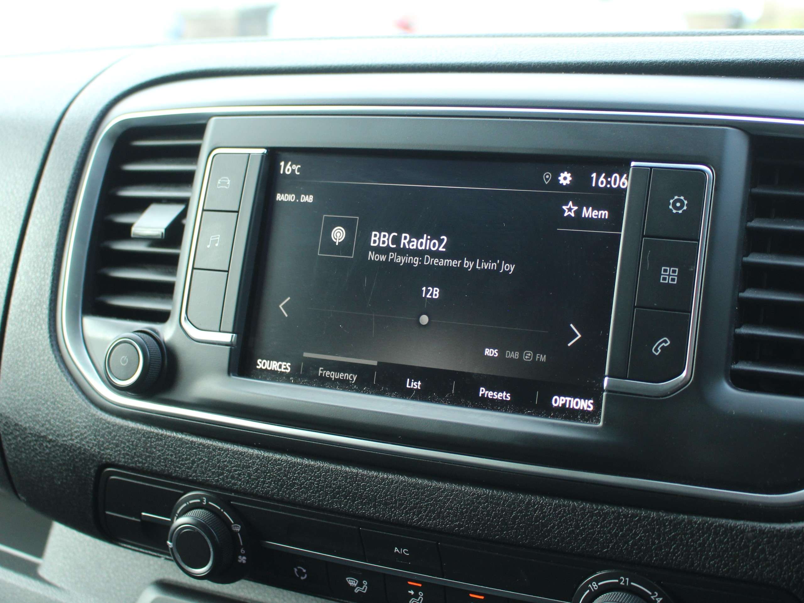 2022 VAUXHALL VIVARO 2022 VAUXHALL VIVARO