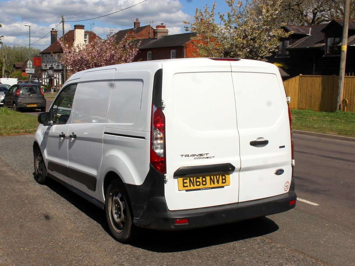 A 2019 FORD TRANSIT CONNECT 1.5 210 EcoBlue Panel Van 5dr Diesel Manual L2 Euro 6 (s/s) (100 ps) A 2019 FORD TRANSIT CONNECT 1.5 210 EcoBlue Panel Van 5dr Diesel Manual L2 Euro 6 (s/s) (100 ps)