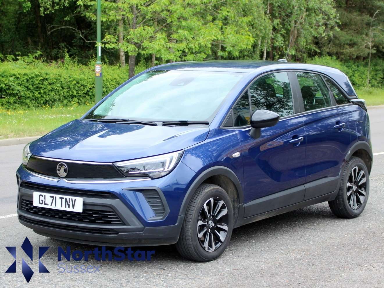 A 2021 VAUXHALL CROSSLAND 1.2 Turbo SE Edition SUV 5dr Petrol Manual Euro 6 (s/s) (110 ps) A 2021 VAUXHALL CROSSLAND 1.2 Turbo SE Edition SUV 5dr Petrol Manual Euro 6 (s/s) (110 ps)